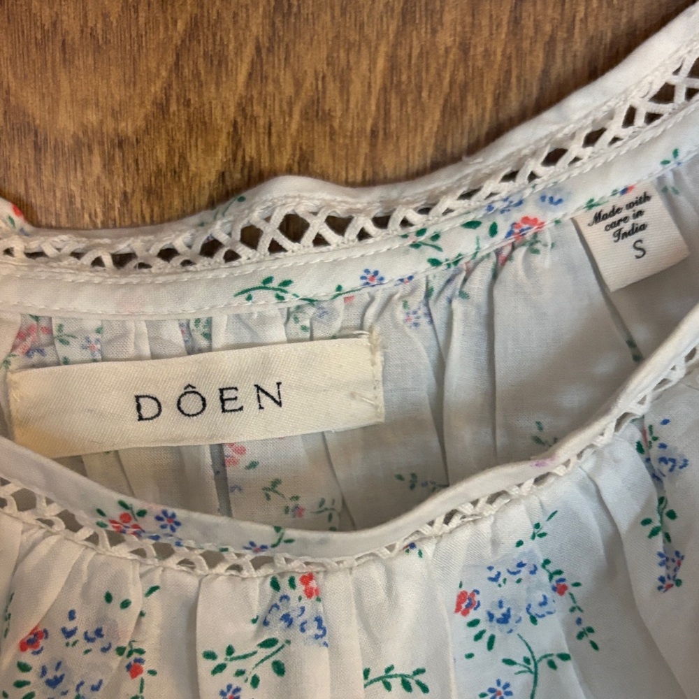 Doen Floral Ruffle Blouse - Cream - Picture 3 of 4